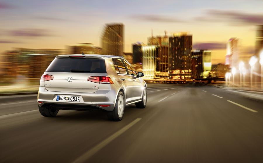  Volkswagen Golf TSI BlueMotion 2012 года  (фото 14 из 33)